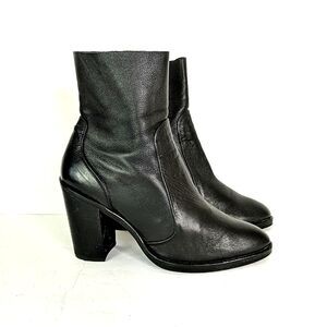 Crosswalk Heeled Zipper Ankle Boot Women Size Eu 39 US 8.5 Spain Black Leather